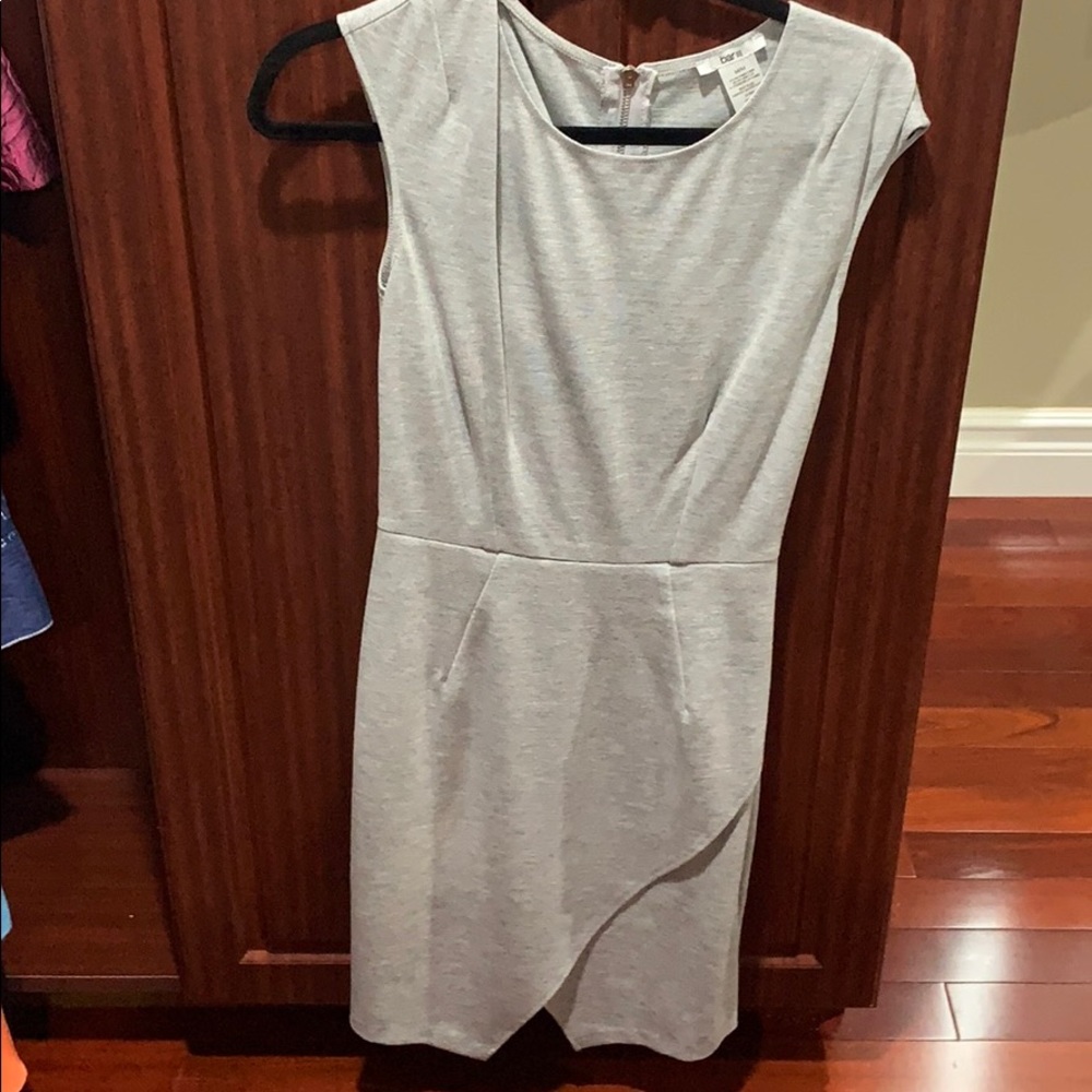 Dress Bar III